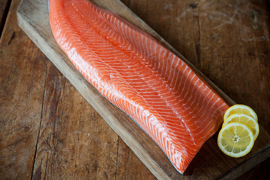 Färsk laxfilé från Hiddenfjord, odlad utan antibiotika – Isfisk (Stockholm)